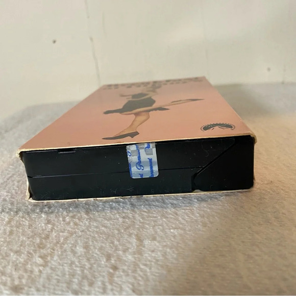 Vintage Collectible Breakfast at Tiffany's Audrey Helpburn VHS Tape Pink Cover - Picture 14 of 14